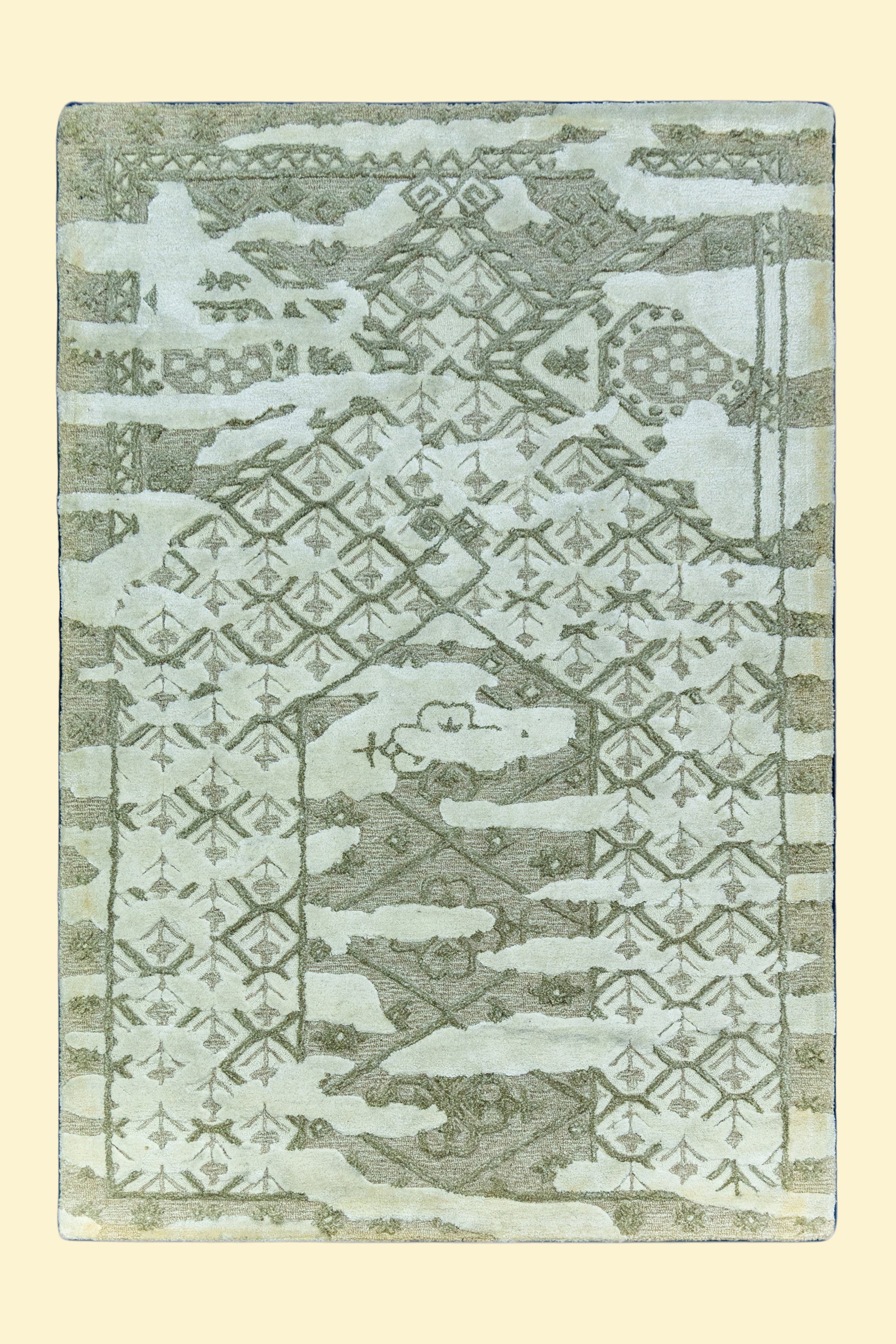 Luxury Ivory/Cream Hand-Tufted Woolen Rug for bed rooms, offices, and dining spaces with Geometric Pattern