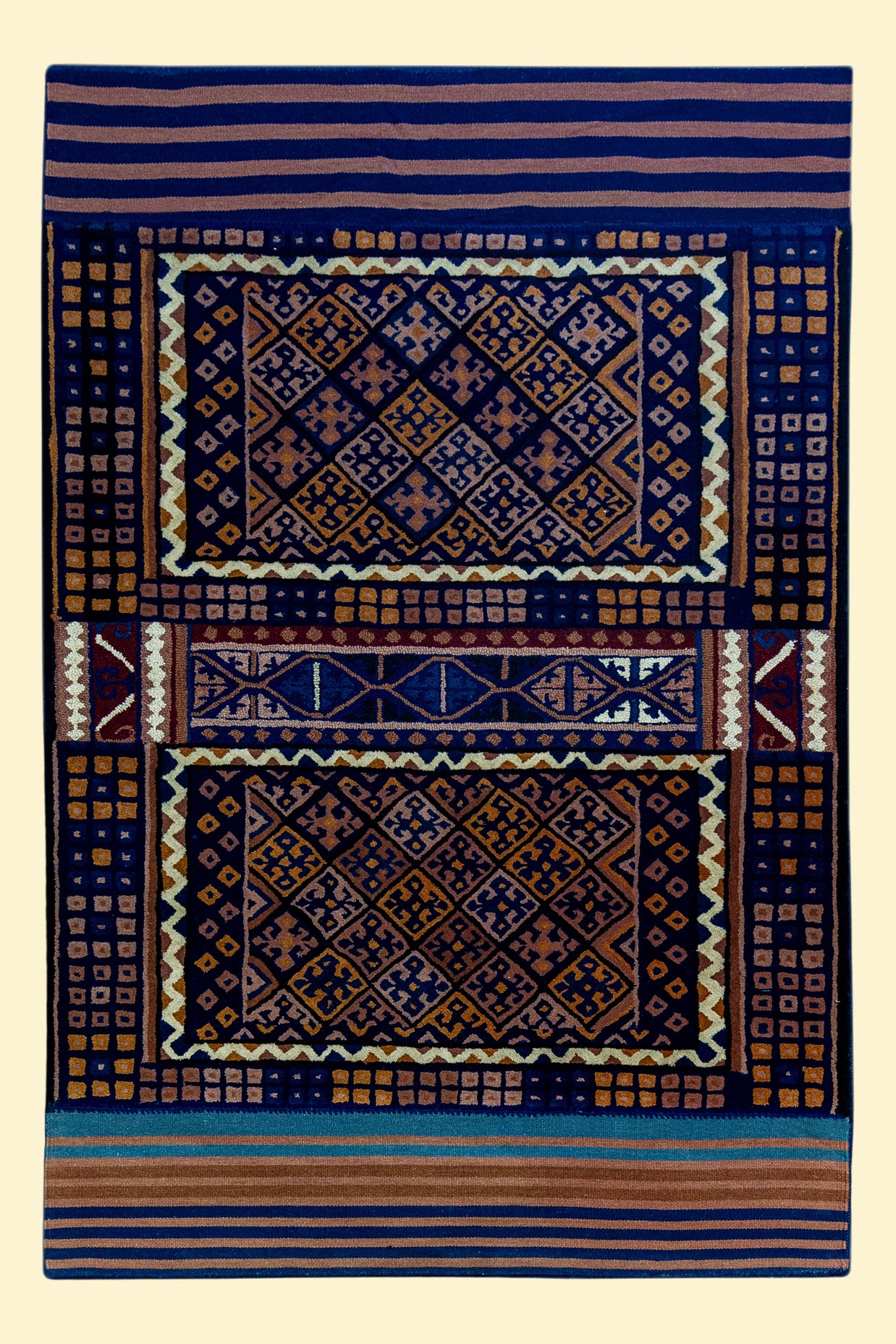 Fusion Weave Hand-Tufted on Durrie woolen rug for bed rooms, offices, and dining spaces with all over geometric lattice