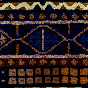 Detail Shot of Fusion Weave Hand-Tufted on Durrie woolen rug for bed rooms, offices, and dining spaces with all over geometric lattice