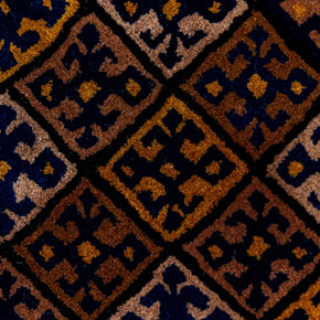 Detail Shot of Fusion Weave Hand-Tufted on Durrie woolen rug for bed rooms, offices, and dining spaces with all over geometric lattice