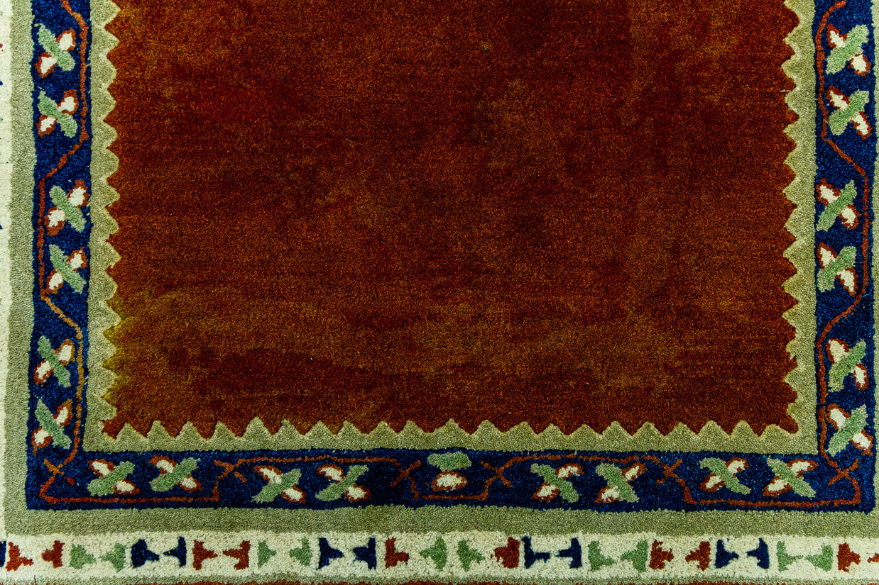 Hand-Tufted Woolen Handmade Rug for bed rooms, offices, and dining spaces.