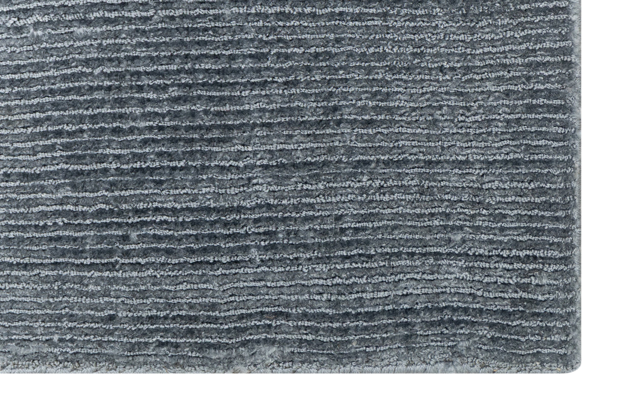 Textured Grey Solid Hand-Loom Viscose Rug for Bed Room Living Room