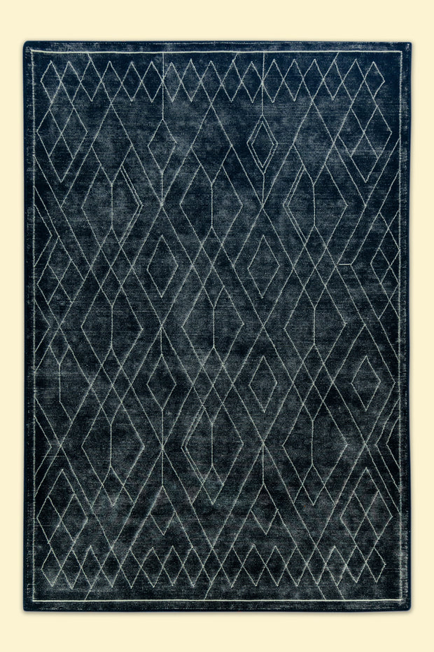 Black Hand-Tufted Woolen Handmade Rug for bed rooms, offices, and dining spaces.