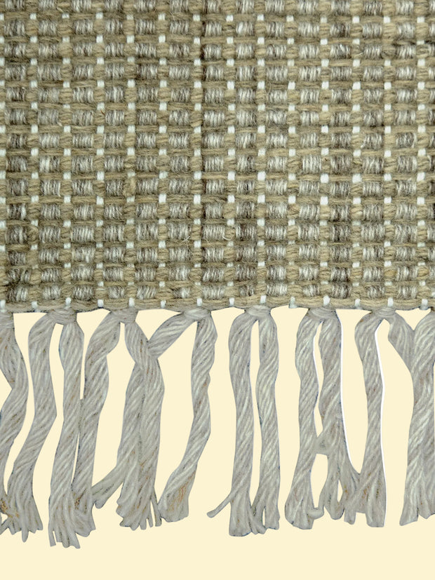 Outdoor Pitloom PET Yarn Rug, Detail Textured woven mat with tassels 